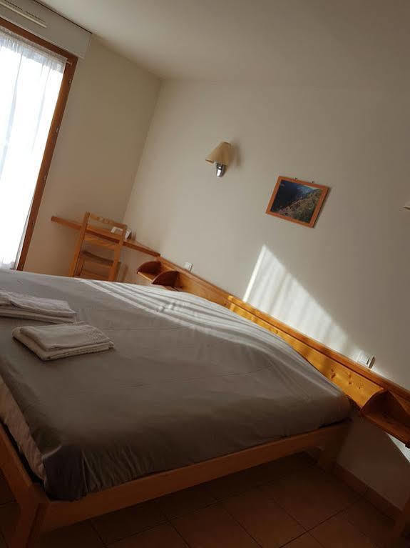 Evasion Tonique Hotel วีลเลส์-เลอ-ลาค ภายนอก รูปภาพ